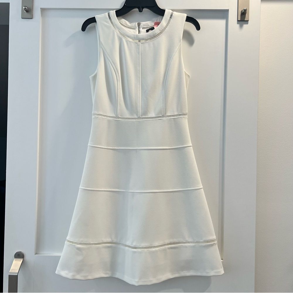 Tommy Hilfiger White Knee Length Sleeveless Dress Size 4